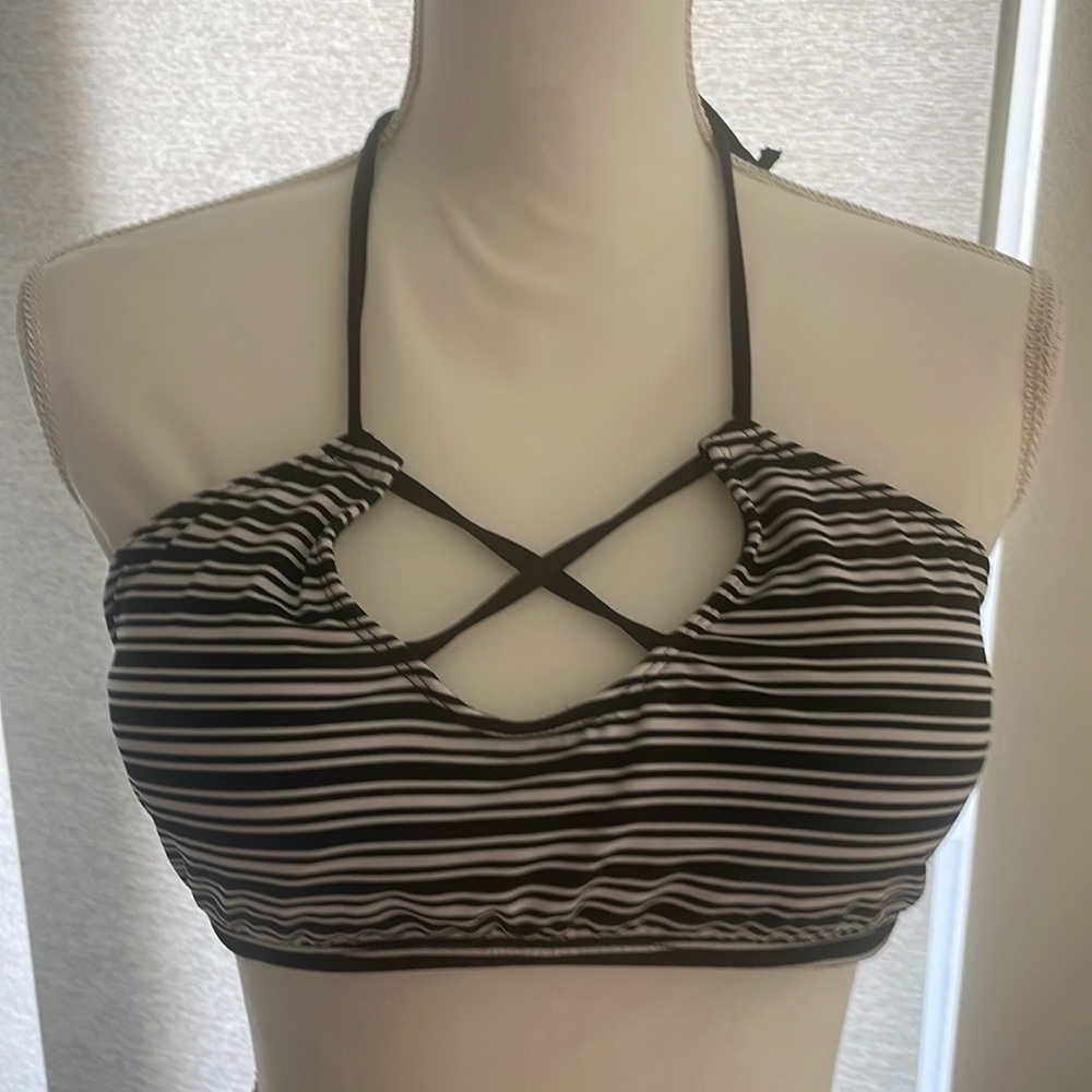 NWOT - Messino Black & White Bikini Top.